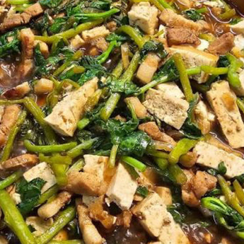 Individual Entree: Sweet Pork, Ong Choy & Tofu